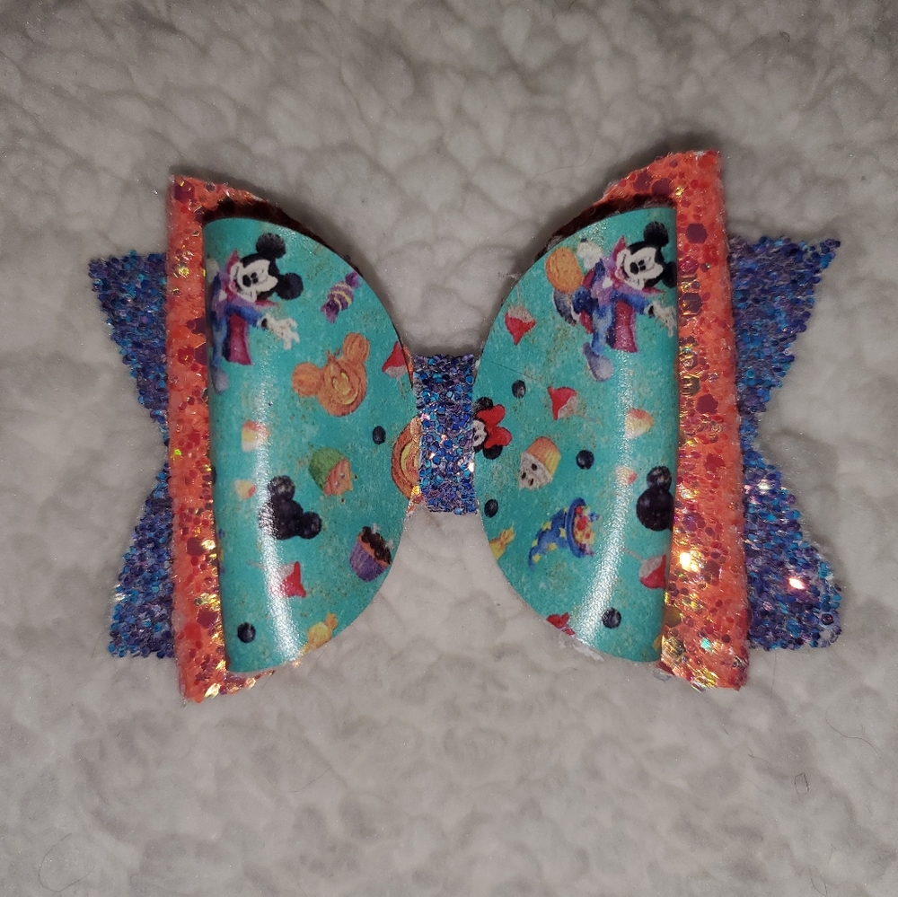 Count Mickey Bow